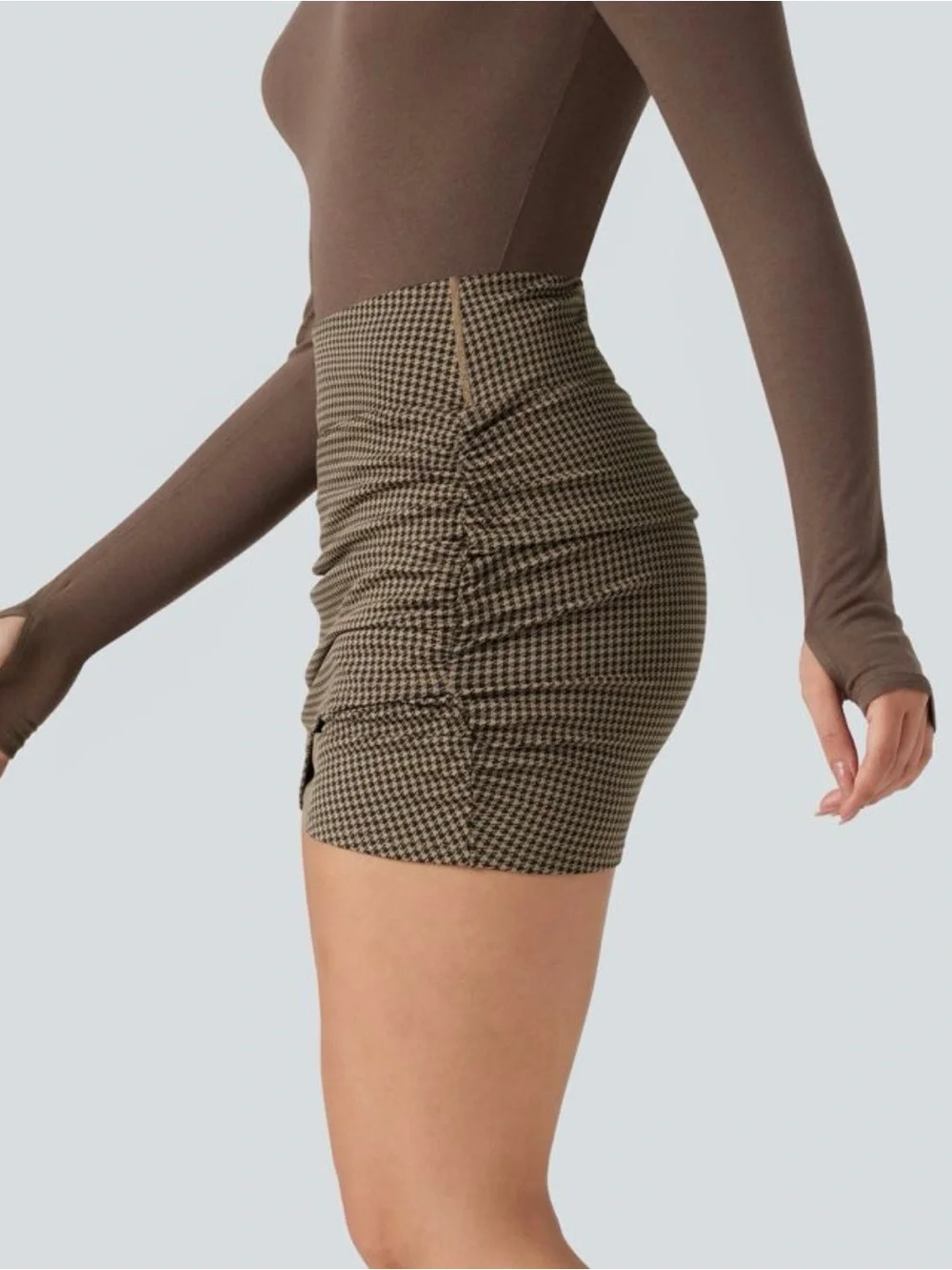 HALARA Brown Houndstooth Ruched Mini Skirt - Picture 3 of 14